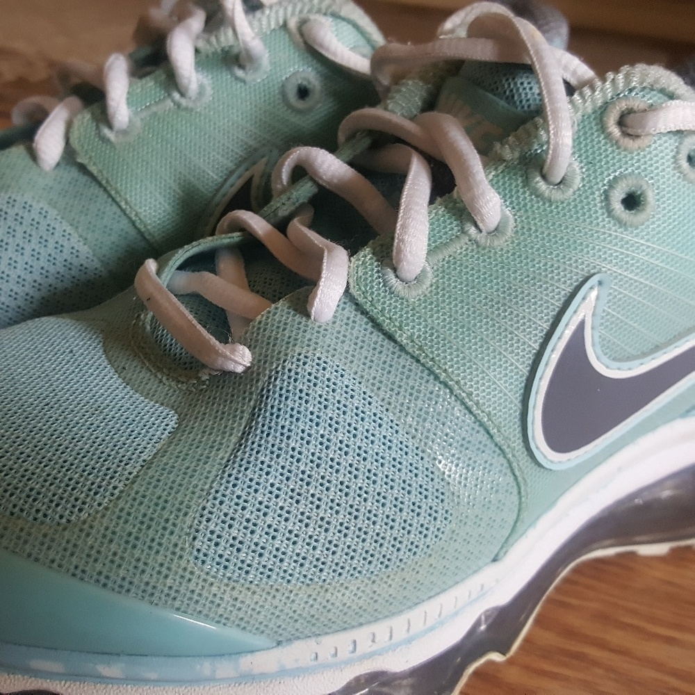 Used Nike Air Max sz 6.5 Turquoise